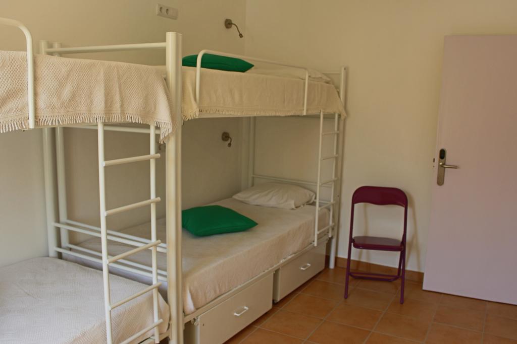 Racing Mackerel Hostel Лагос Екстериор снимка