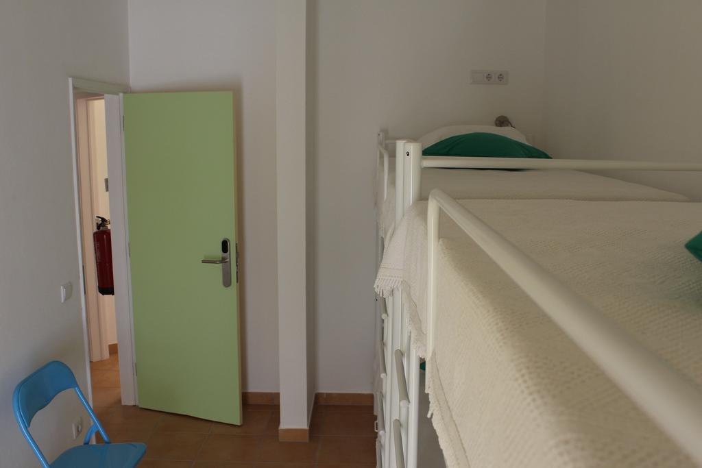 Racing Mackerel Hostel Лагос Стая снимка