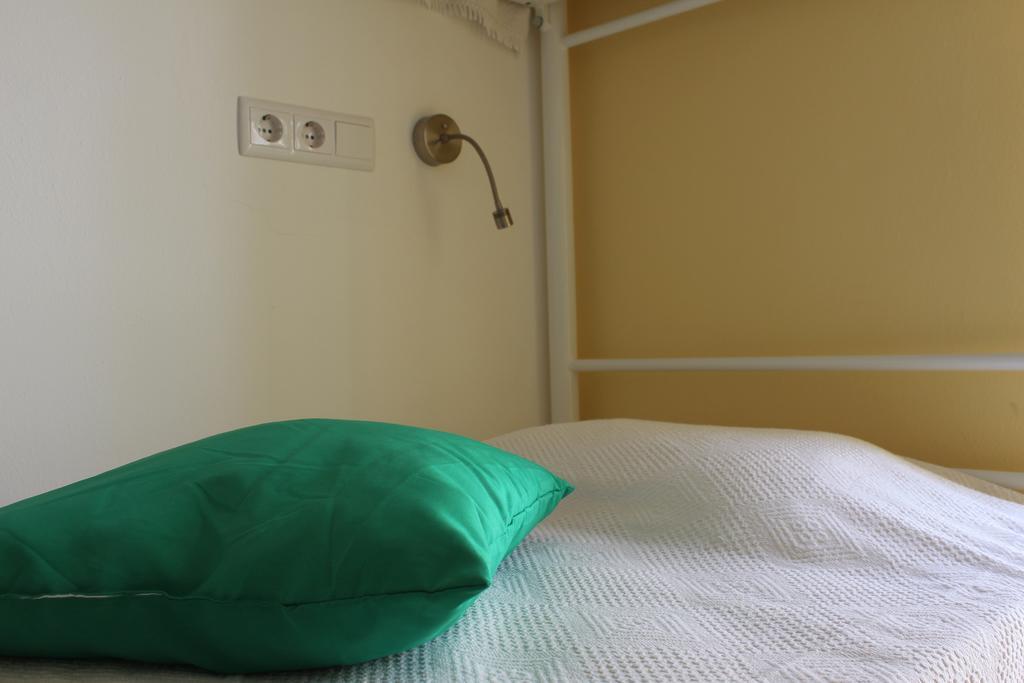 Racing Mackerel Hostel Лагос Екстериор снимка