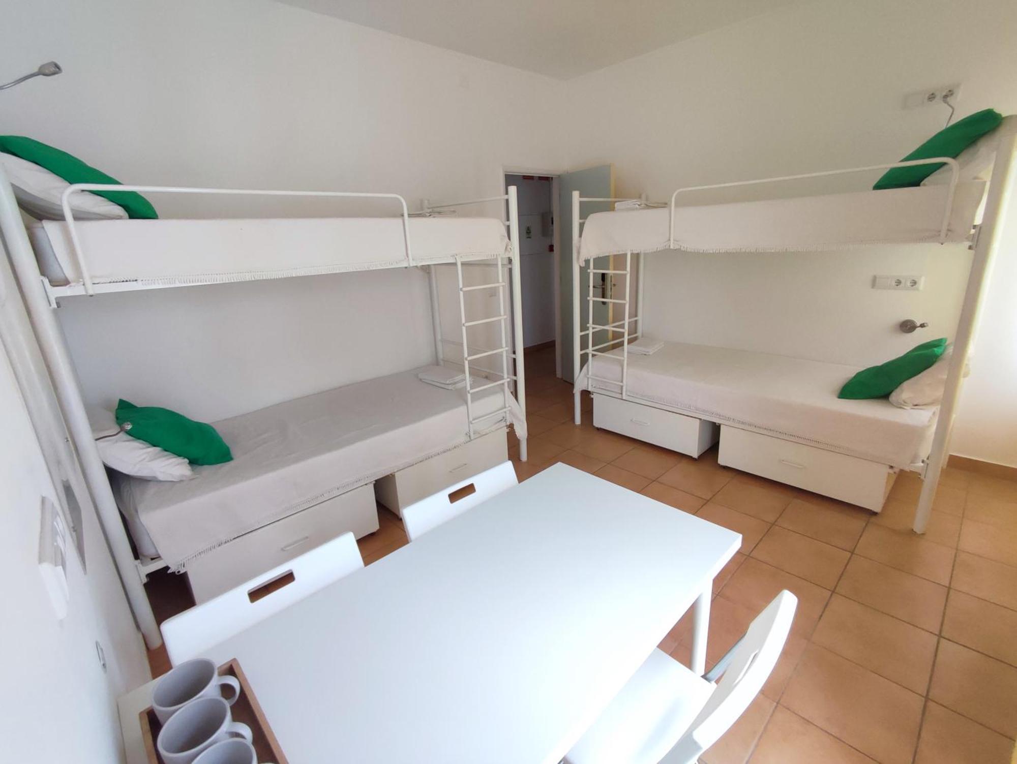 Racing Mackerel Hostel Лагос Екстериор снимка
