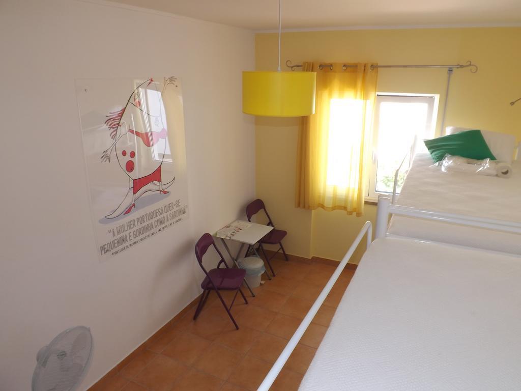 Racing Mackerel Hostel Лагос Екстериор снимка