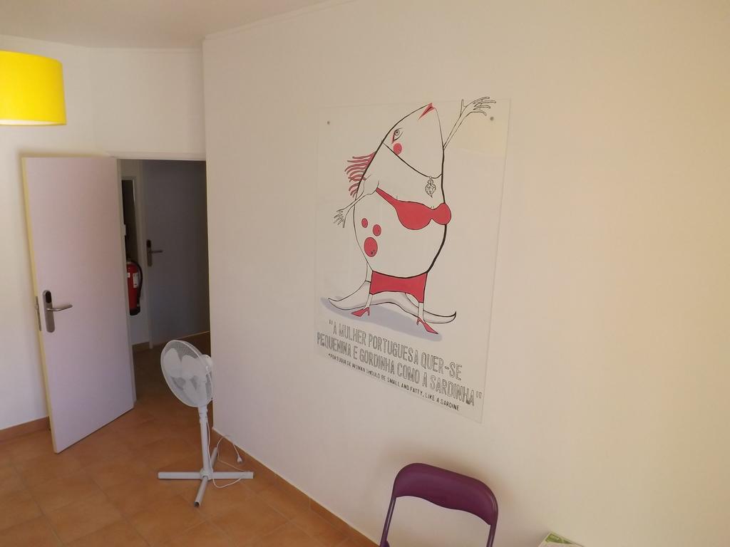 Racing Mackerel Hostel Лагос Екстериор снимка