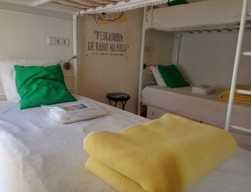 Racing Mackerel Hostel Лагос Екстериор снимка